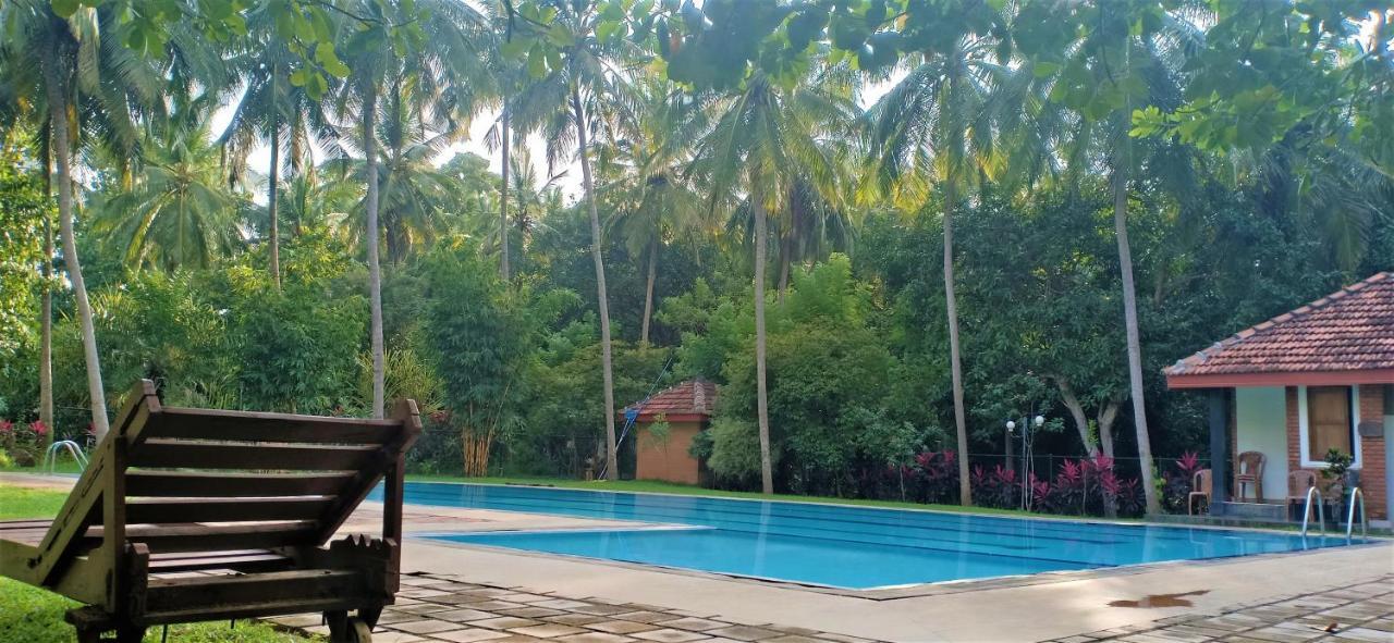 Soba Lanka Holiday Resort Melsiripura Eksteriør bilde